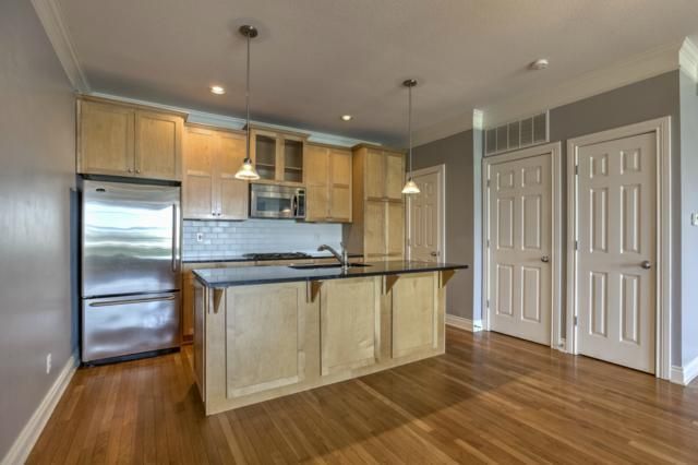 2914 Walnut St, Kansas City, MO 64108