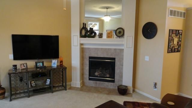 9051 NE 103rd Ter, Kansas City, MO 64157