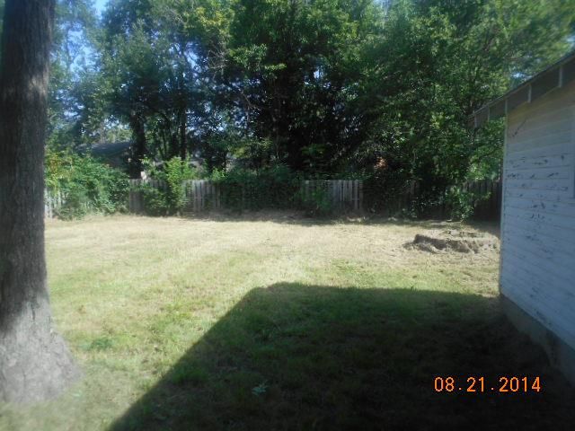 405 E Franklin St, Clinton, MO 64735