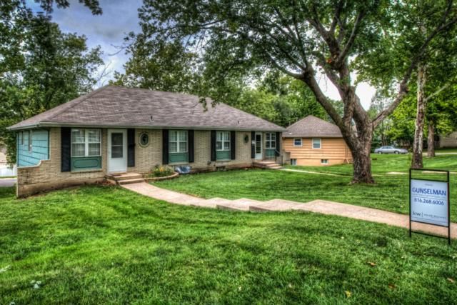 7036 NW Winter Ave, Kansas City, MO 64152