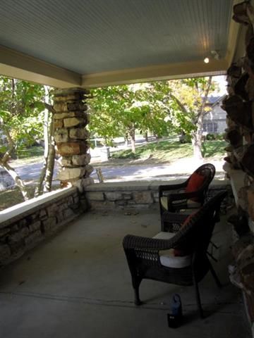 7401 Madison Ave, Kansas City, MO 64114