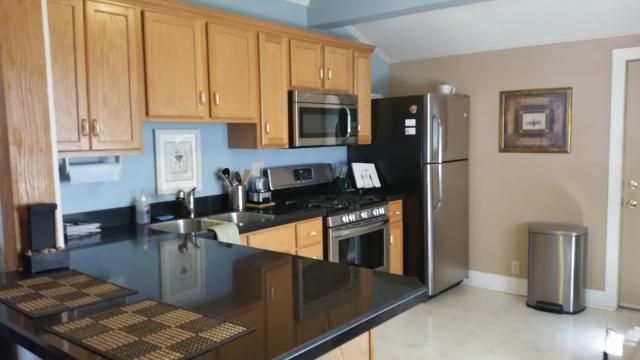 4411 Holly St, Kansas City, MO 64111
