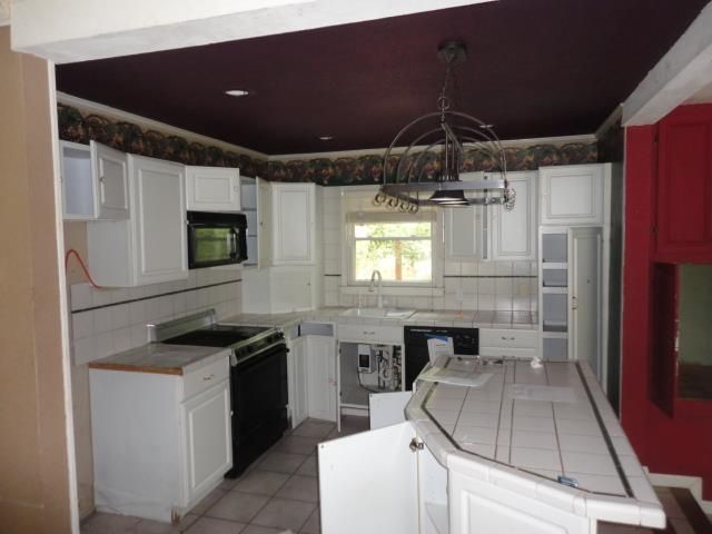 400 E 92nd St, Kansas City, MO 64131