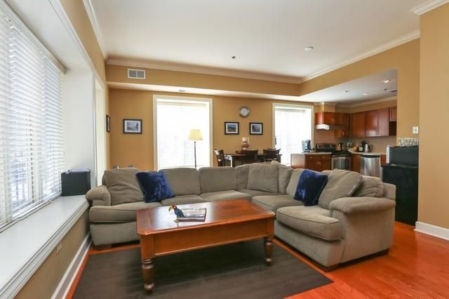 5401 Brookside #207 Blvd, Kansas City, MO 64112