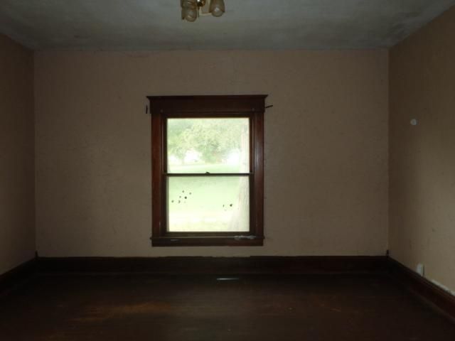 740 Main St, Cowgill, MO 64637