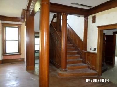 3401 Gladstone Blvd, Kansas City, MO 64123