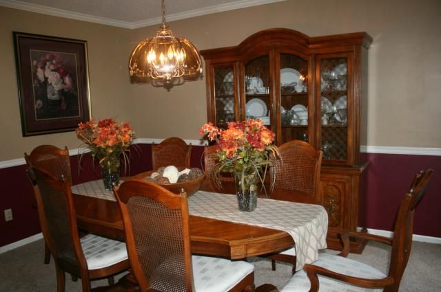 6049 W 158th St, Overland Park, KS 66223