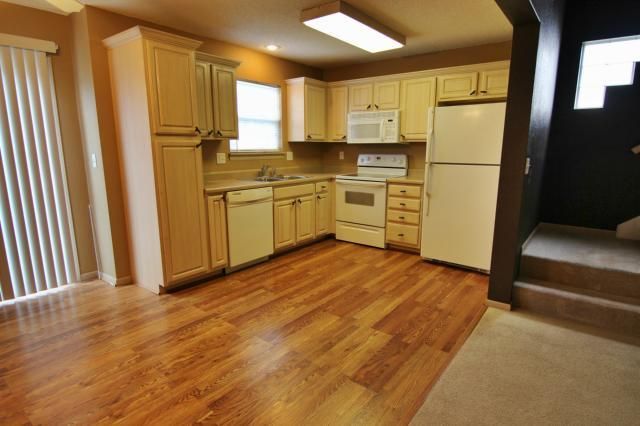 10650 E 46th Ter, Kansas City, MO 64133