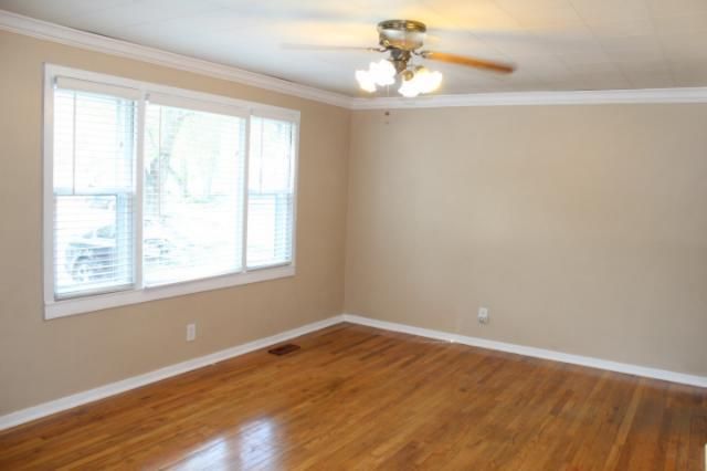 7701 Conser St, Overland Park, KS 66204