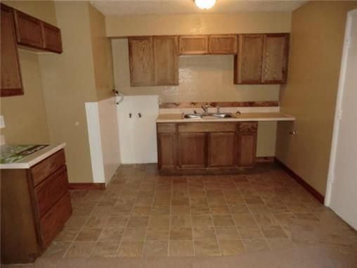 7804 E 112th St, Kansas City, MO 64134
