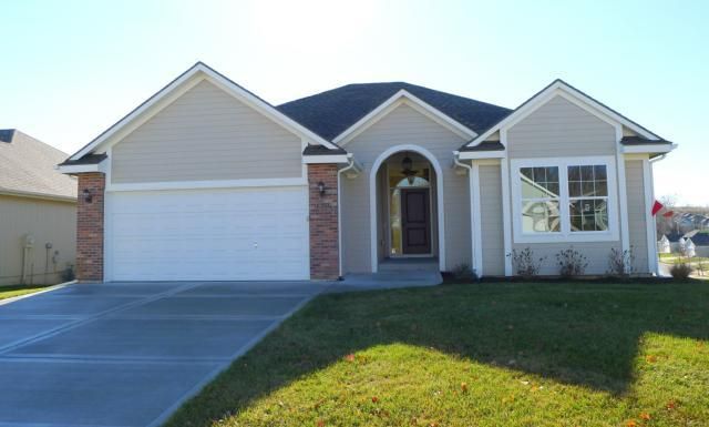 4601 NE 73 St, Kansas City, MO 64119