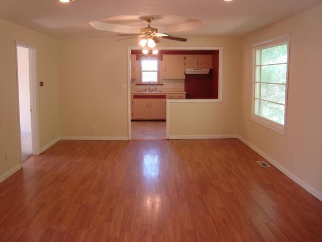 2514 S 22 St, St Joseph, MO 64503