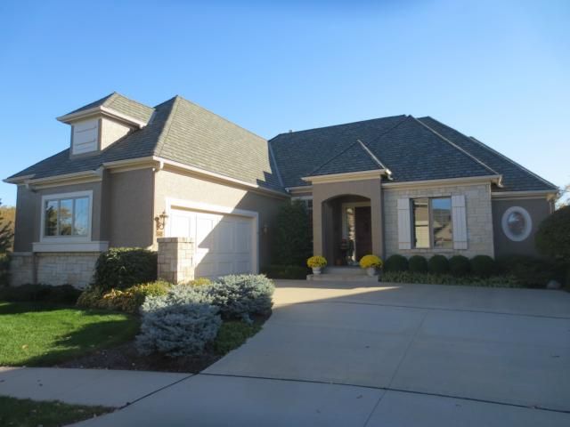 8839 W 143rd Ter, Overland Park, KS 66221