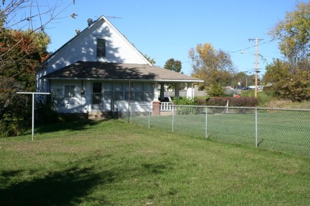 201 S Independence St, Pleasant Hill, MO 64080