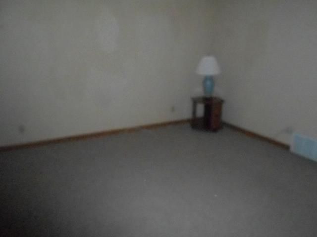 9709 E 79th Ter, Raytown, MO 64138