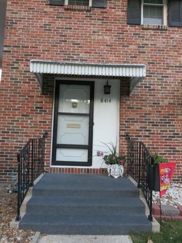 8414 W 85th St, Overland Park, KS 66212