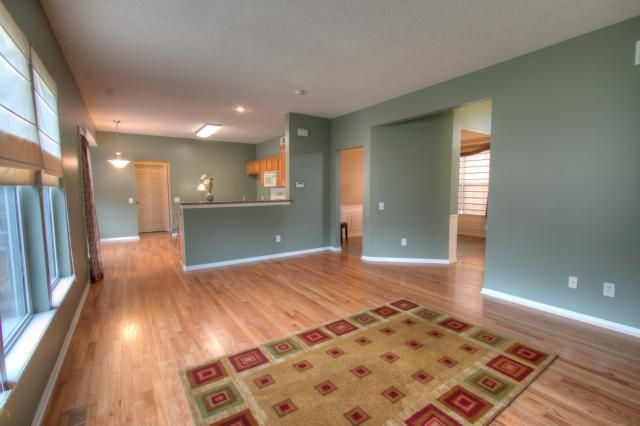 1005 NE 92 Ct, Kansas City, MO 64155