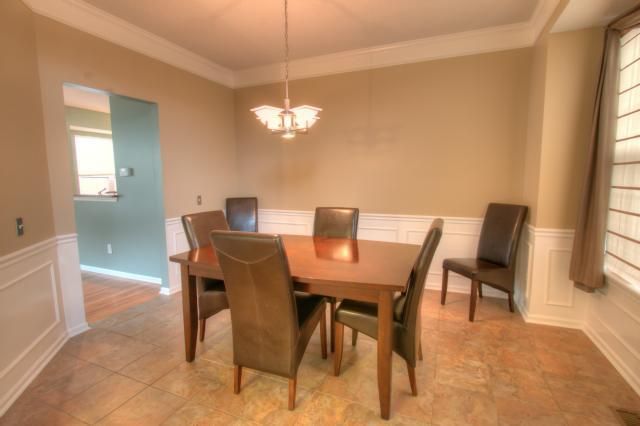 1005 NE 92 Ct, Kansas City, MO 64155