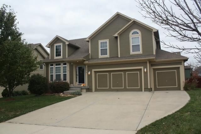 24018 W 80th Pl, Lenexa, KS 66227