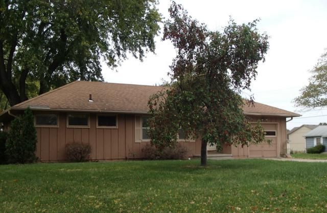 238 N Walnut St, Gardner, KS 66030
