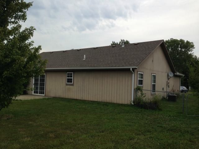 610 Hoover St, Pomona, KS 66076