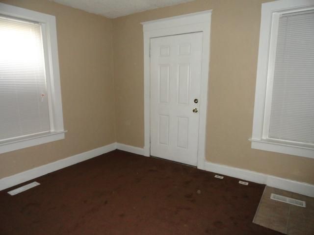 521 Jackson Ave, Kansas City, MO 64124