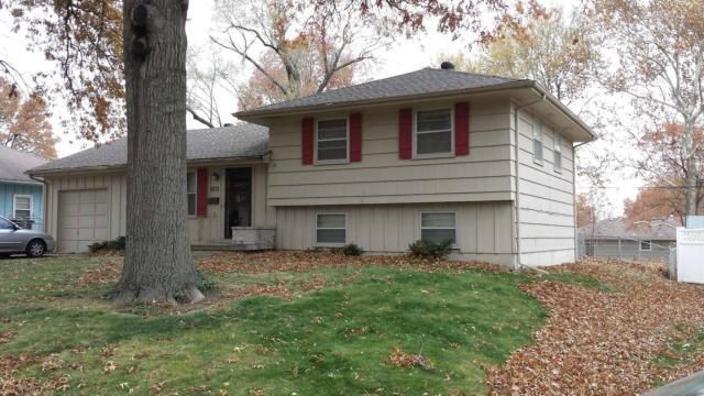 8712 E 85th St, Raytown, MO 64138