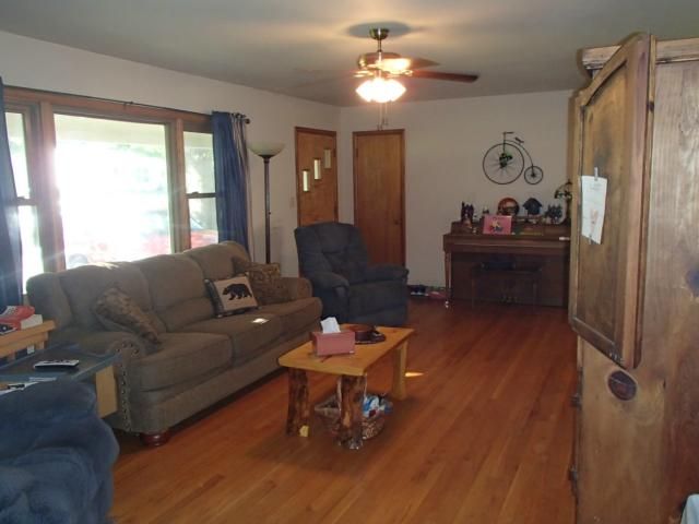 1409 S Oak St, Ottawa, KS 66067