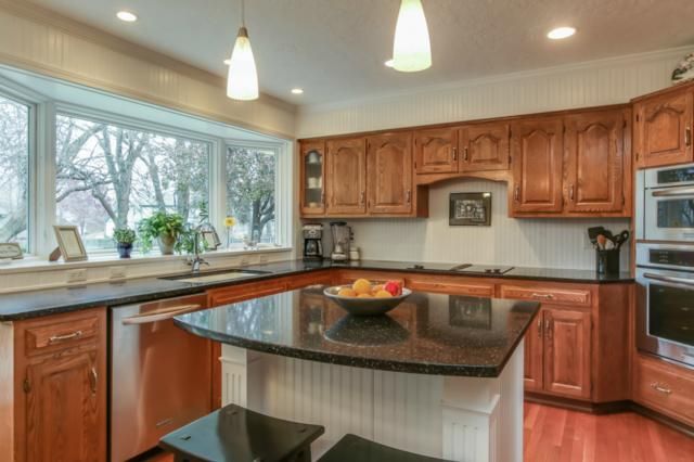 11524 Hemlock St, Overland Park, KS 66210