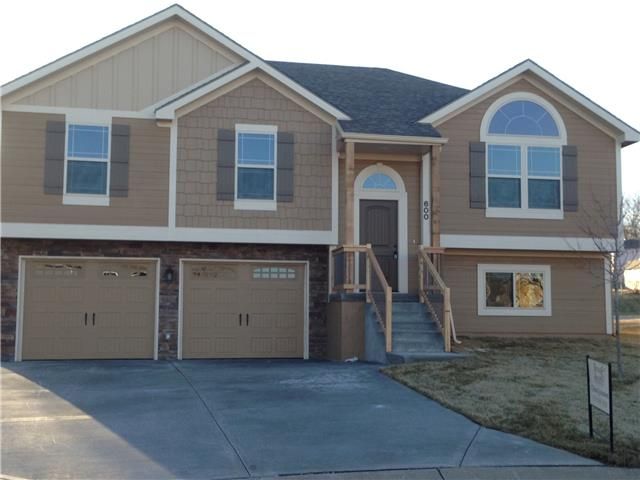600 N Jones Ct, Independence, MO 64056