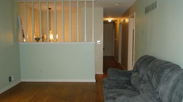 10012 E 84th St, Raytown, MO 64138