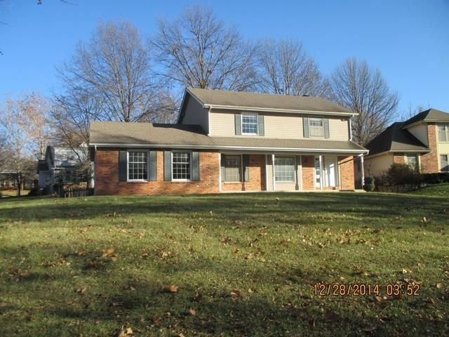 9107 W 113th St, Overland Park, KS 66210