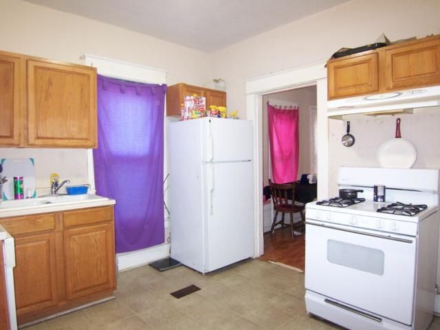 237 S 10th St, Kansas City, KS 66102