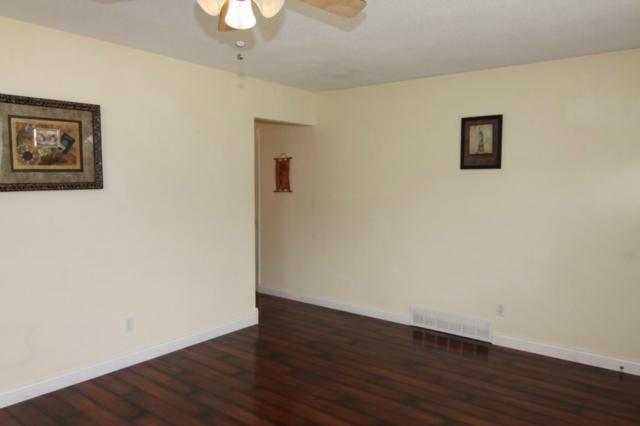 311 E 80th St, Kansas City, MO 64114