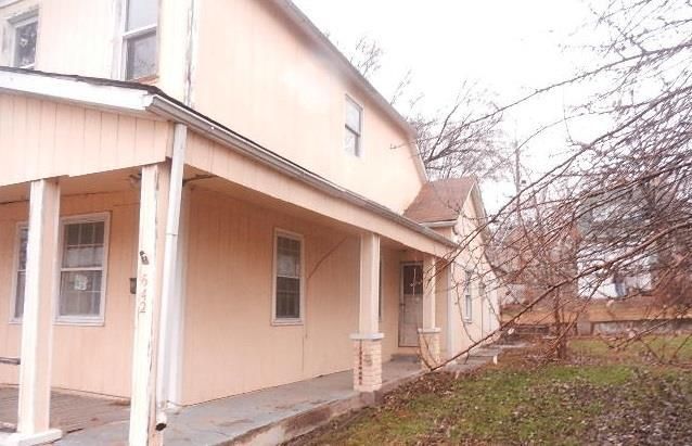 642 Splitlog Ave, Kansas City, KS 66101