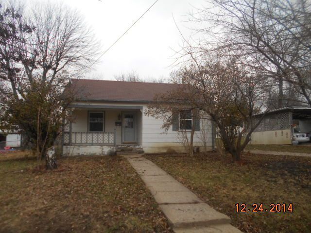 703 S Lexington St, Holden, MO 64040
