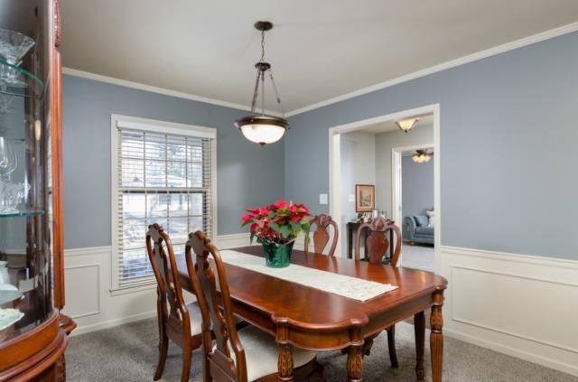 7301 W 100th Pl, Overland Park, KS 66212