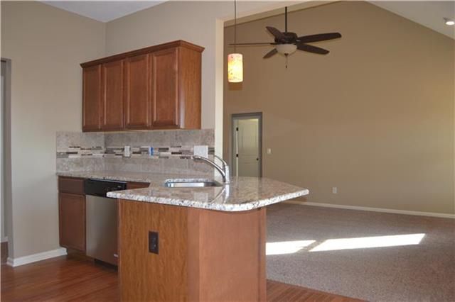 1830 S 53rd Ter, Kansas City, KS 66106