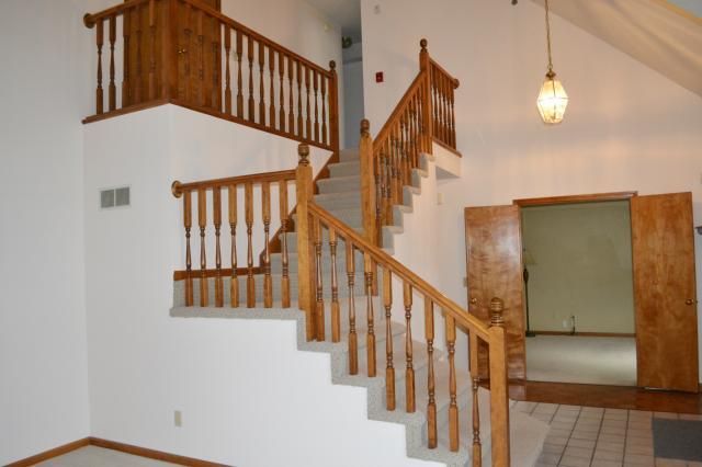2804 Pebble Ln, Lawrence, KS 66047