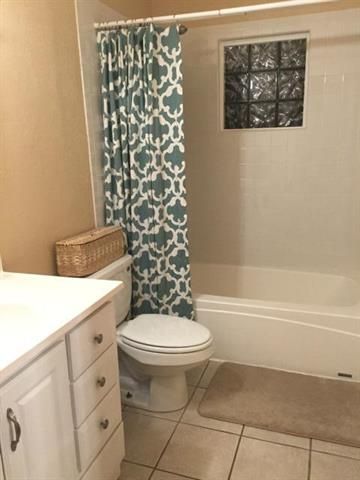 10615 N Walnut St, Kansas City, MO 64155