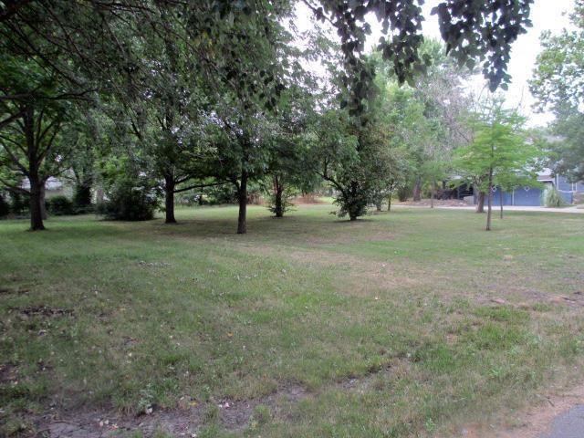 N 6th St, Lacygne, KS 66040