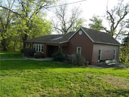 24209 E Outer Belt Rd, Greenwood, MO 64034