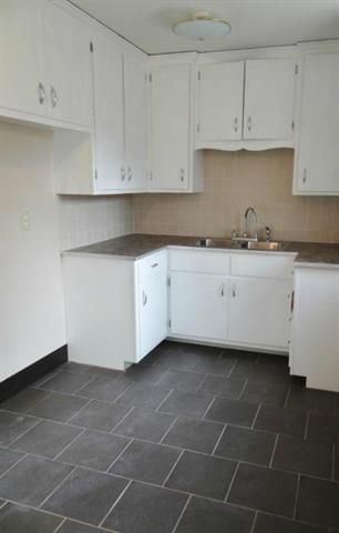 5701 E 101 Ter, Kansas City, MO 64137