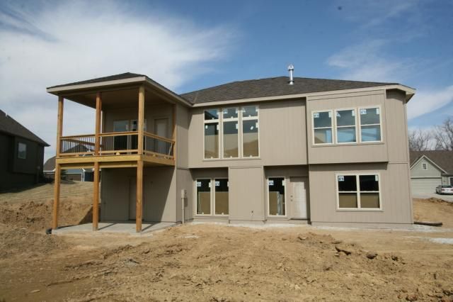 4603 Verona Dr, Riverside, MO 64150
