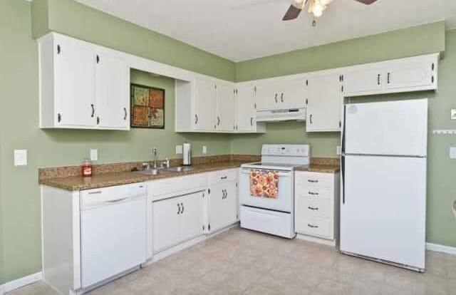 1317 Cherry St, Eudora, KS 66025
