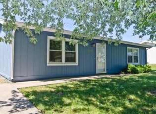 1317 Cherry St, Eudora, KS 66025