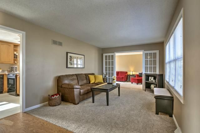3405 NW Cerrito Ln, Riverside, MO 64150