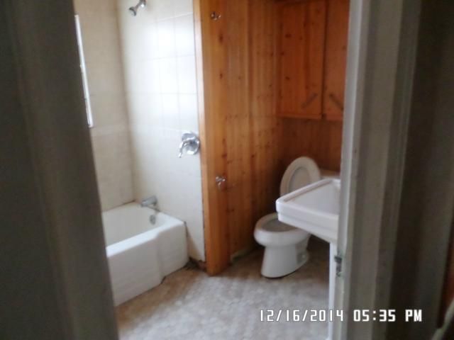 8106 E 57th St, Kansas City, MO 64129