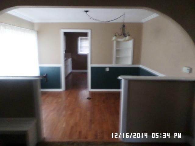 8106 E 57th St, Kansas City, MO 64129