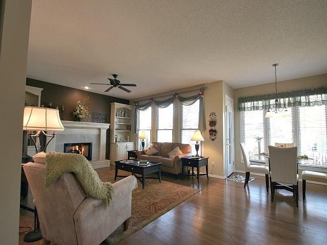 13209 Bond St, Overland Park, KS 66213